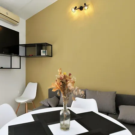 Helena דירה מורטר